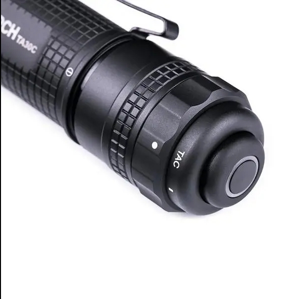 Lampe Tactique 1600 Lumens